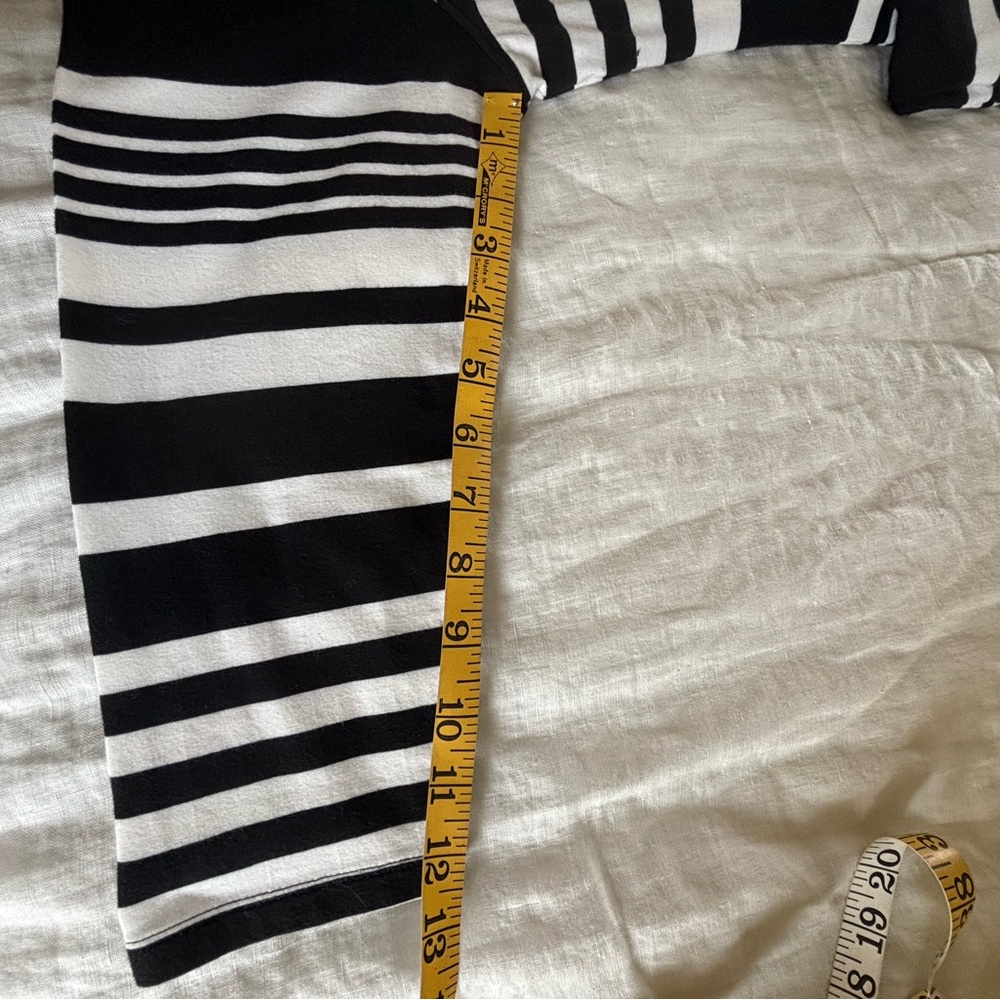 Women’s Coolibar Oceanside Tunic Black and White Striped Dress Sz M - Picture 8 of 10